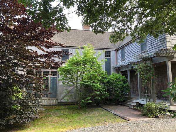 9 Old Wintucket Way, Edgartown, MA 02539