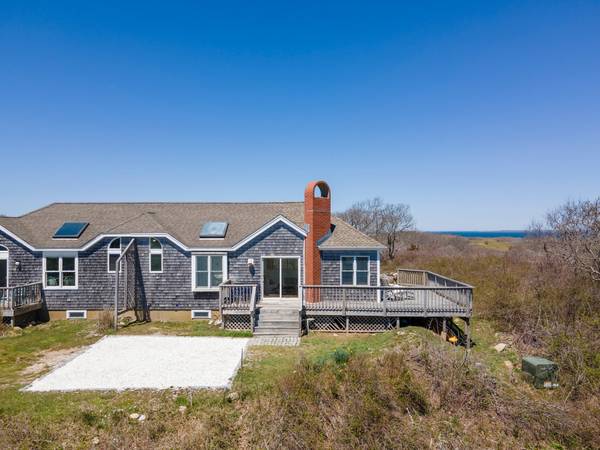 Aquinnah, MA 02535,1 Aquinnah Circle