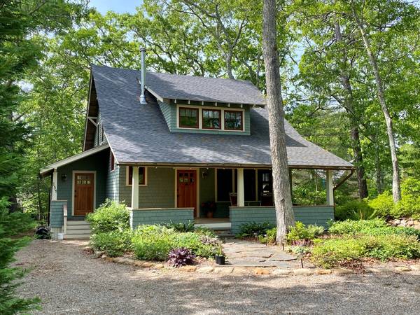 154 Franklin Terrace, Vineyard Haven, MA 02568