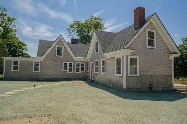 West Tisbury, MA 02575,1005 State Road