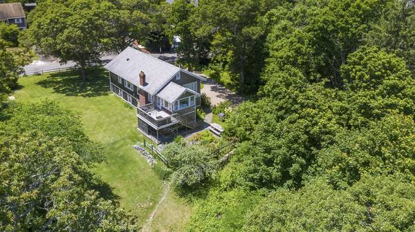 26 Davis Street, Vineyard Haven, MA 02568