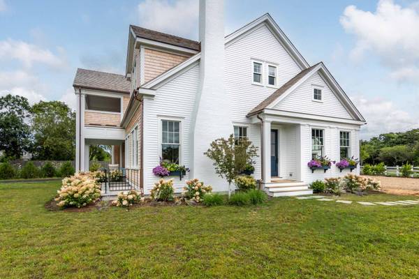 2 Somerset Lane, Edgartown, MA 02539