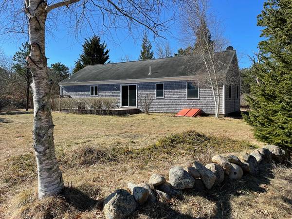 88 Hopps Farm Road, West Tisbury, MA 02575