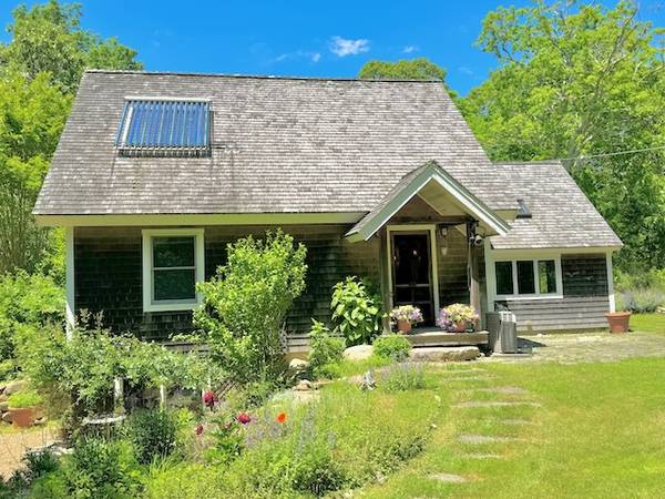 5 Meeting House Road, Chilmark, MA 02535