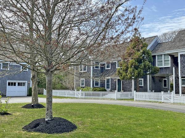 3A Magnolia Way, Edgartown, MA 02539