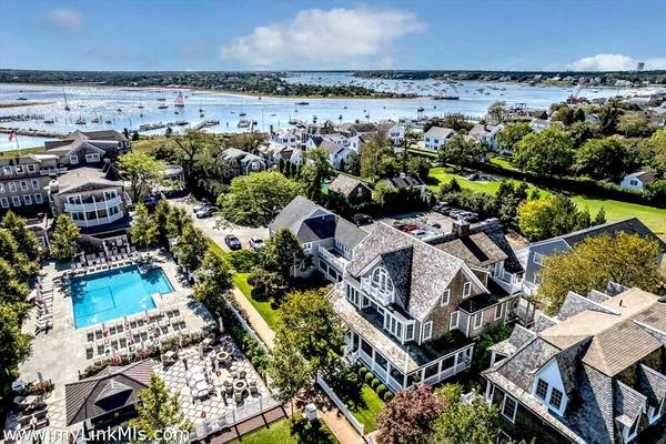 131 North Water Street #91 - Captain Huxford Cottage, Edgartown, MA 02539