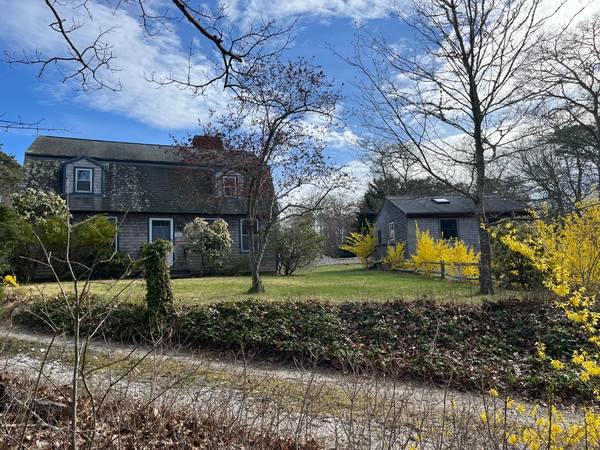 189 Winyah Lane, Vineyard Haven, MA 02568