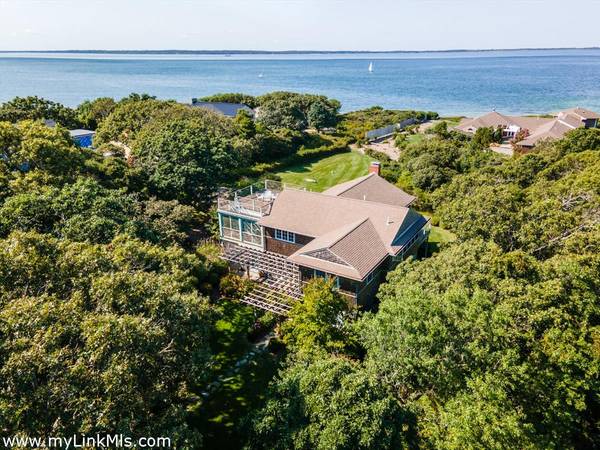 43 Naushon Road, West Tisbury, MA 02575