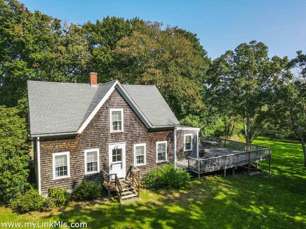 West Tisbury, MA 02575,986 State Road