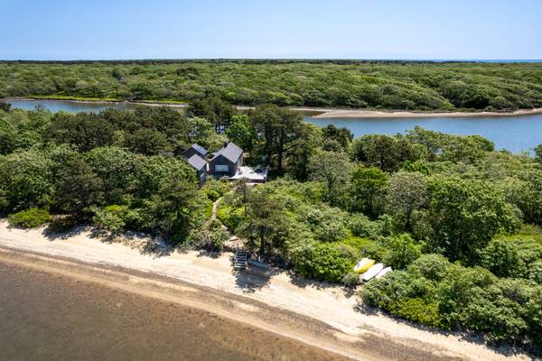 West Tisbury, MA 02575,201 Thumb Point Road