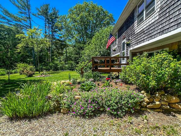 West Tisbury, MA 02575,43 Pin Oak Circle