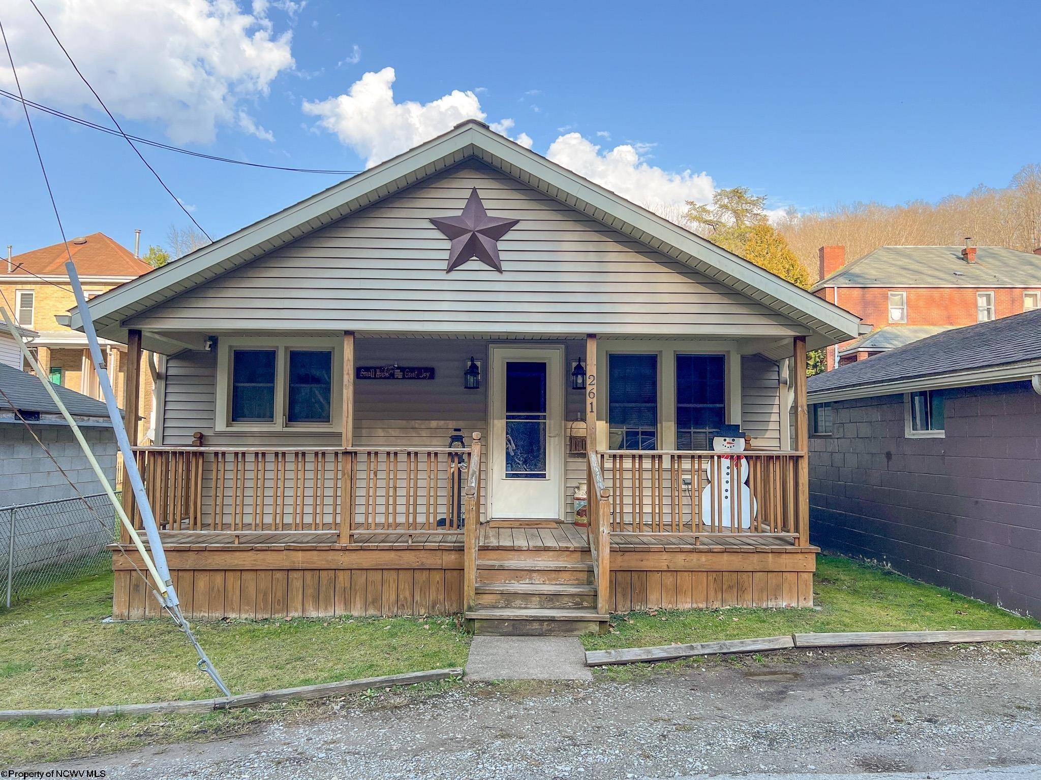 261 Willow Street, Weston, WV 26452