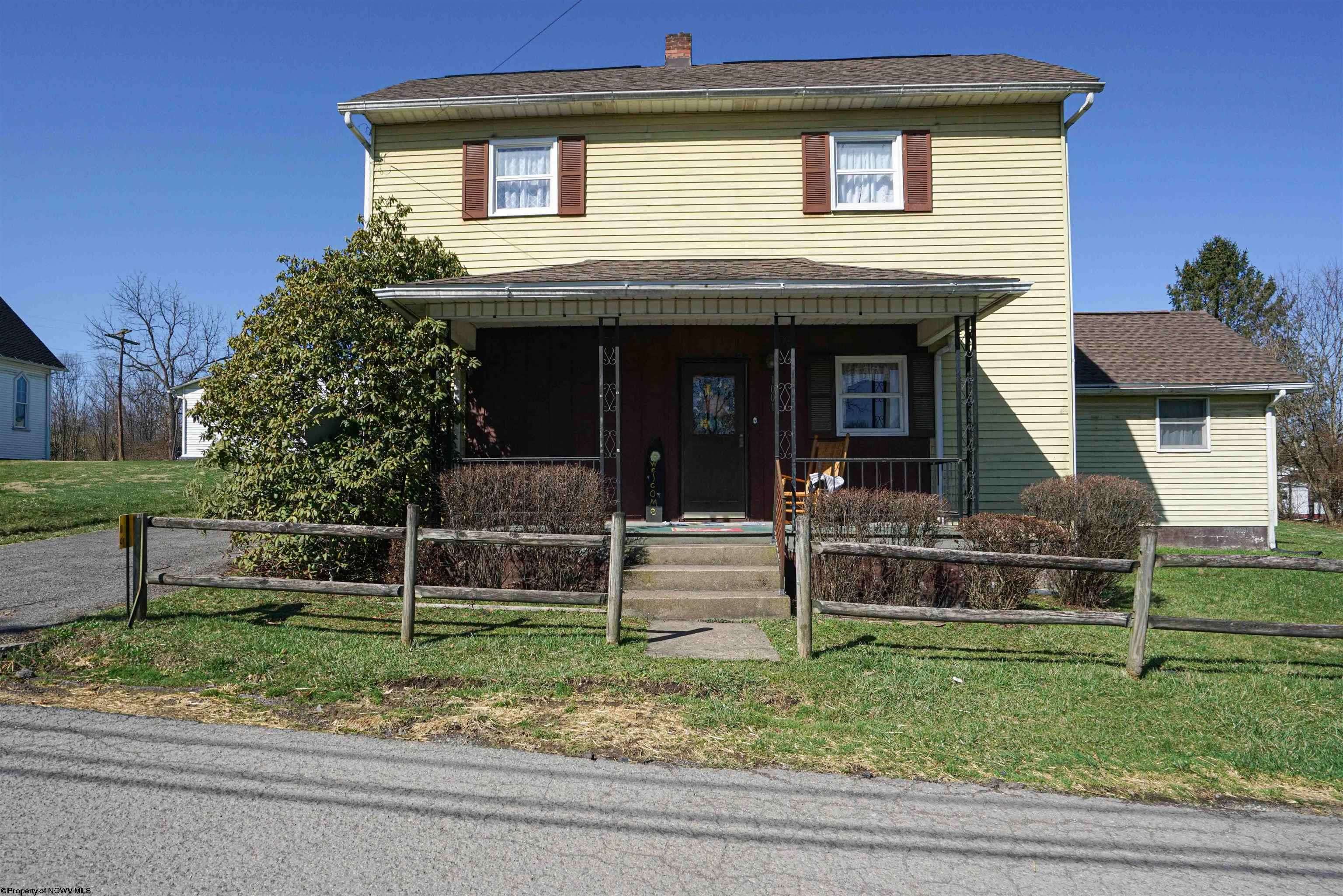 1001 Montana Road, Montana Mines, WV 26586
