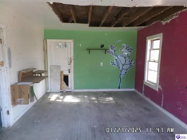 Muldraugh, KY 40155,118 N Main Street