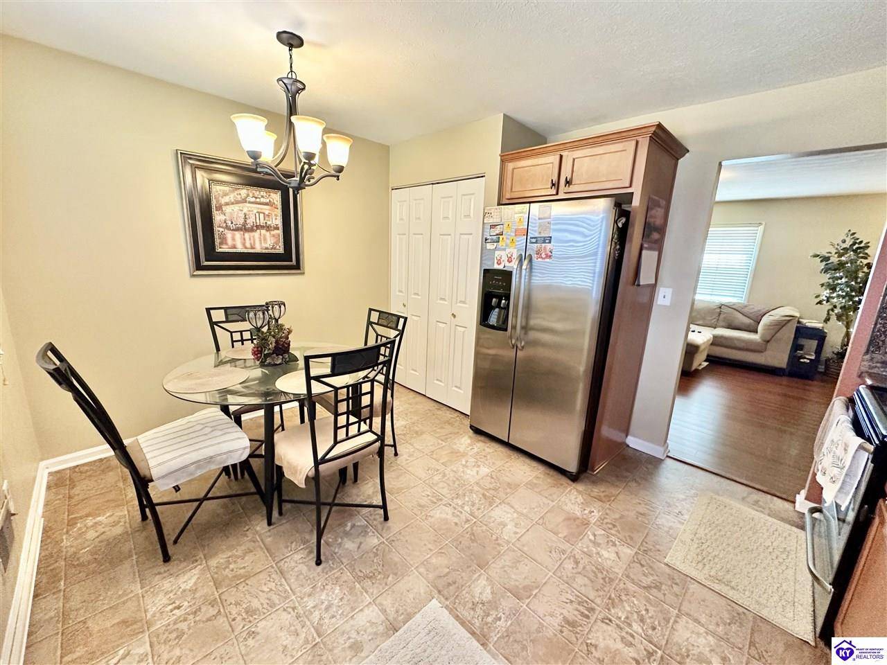 Radcliff, KY 40160,432 Berkley Court