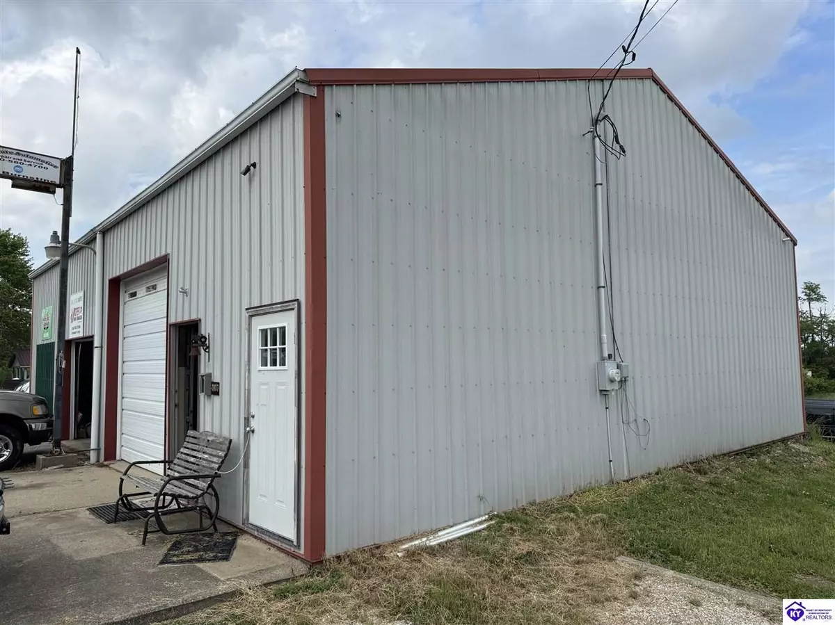 Harned, KY 40144,3107 S Highway 259