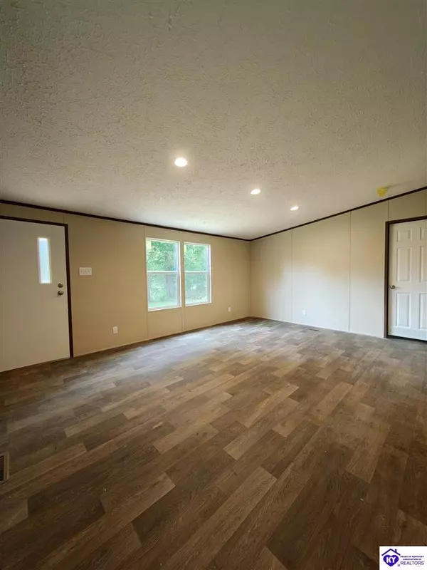 Vine Grove, KY 40175,151 Valley Court