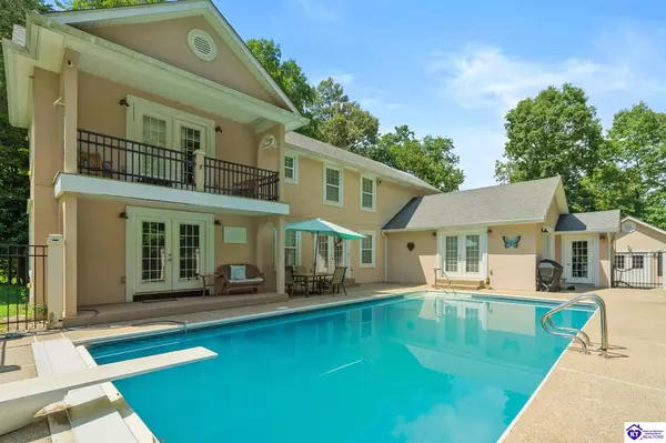 219 Villa Ray Drive, Radcliff, KY 40160
