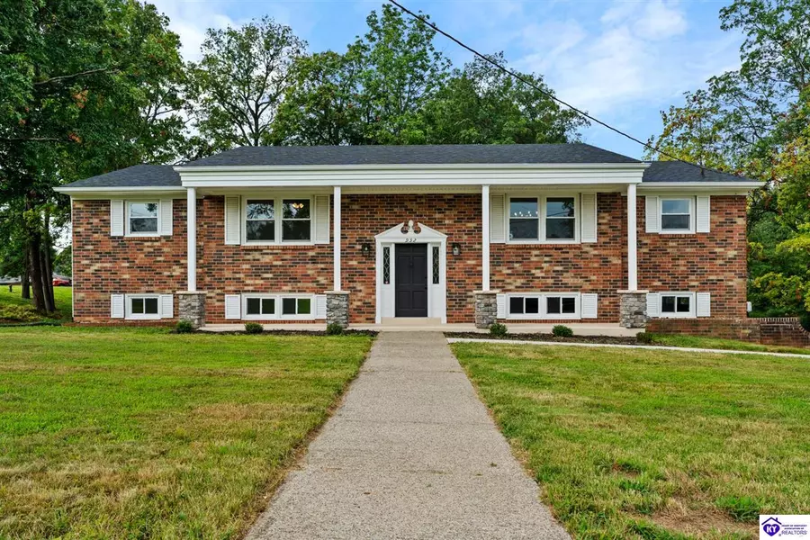 952 Sunset Drive, Radcliff, KY 40160