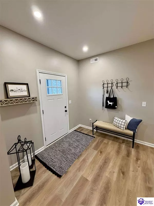 Elizabethtown, KY 42701,304 A Village Brooke Drive