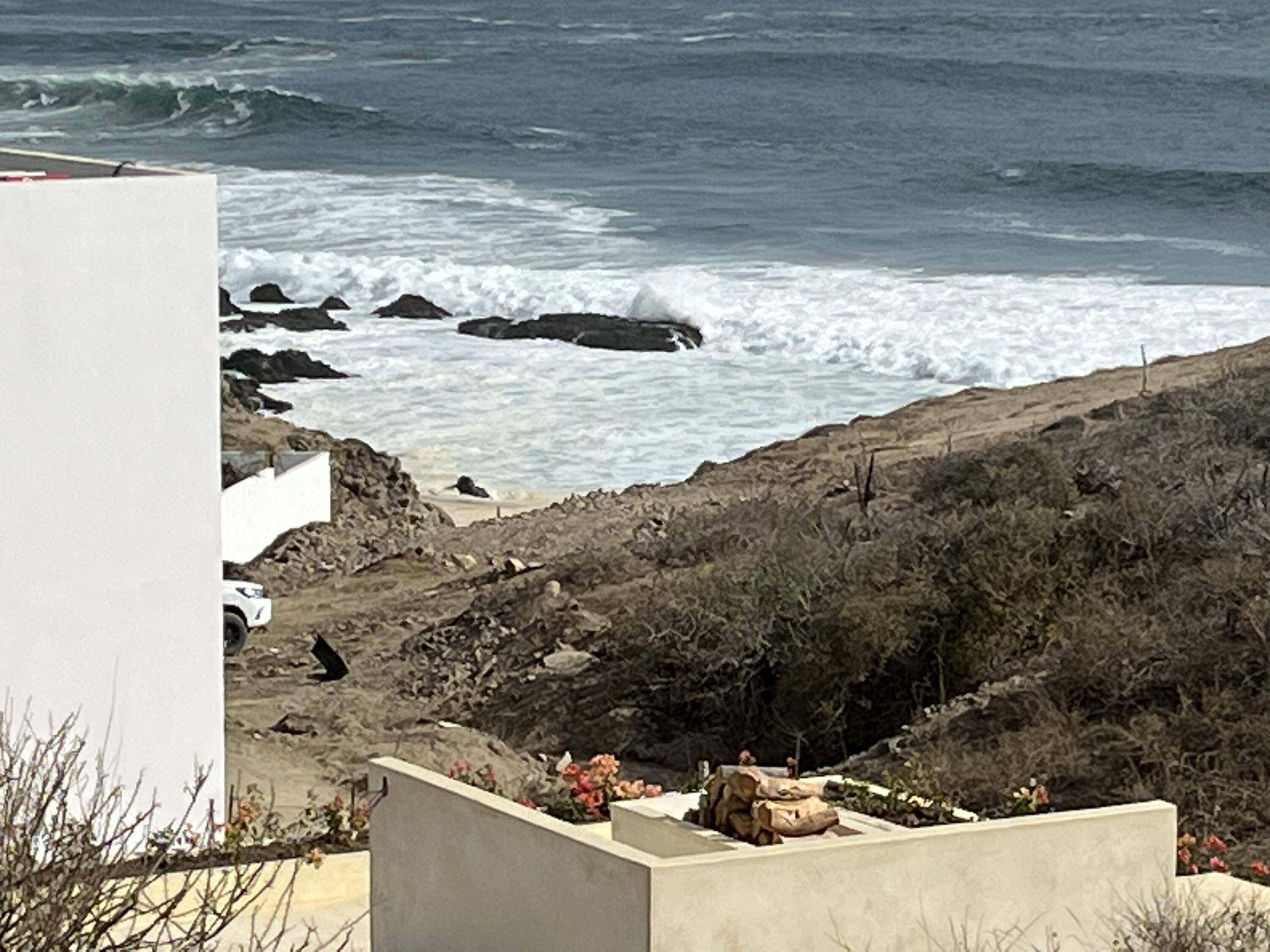 #Bonnies Lot, Pacific, Baja