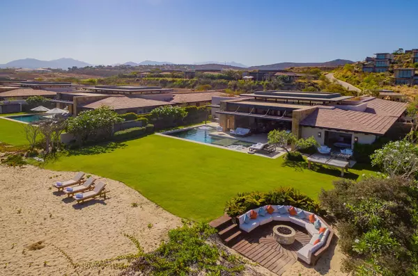 feature image of Luxurious Coastal Living at West Enclave Residence 7 - Ritz-Carlton, San Jose Del Cabo