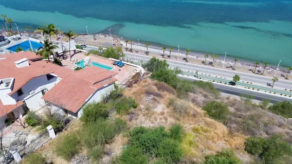 La Paz, Baja,Carr. Escenica #Lot in front of the Malecon
