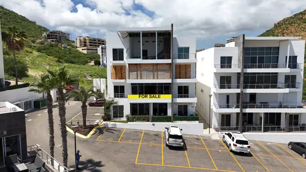 Cabo San Lucas, Baja,Delfines Miguel Angel Herrera #Condominio San Charbel