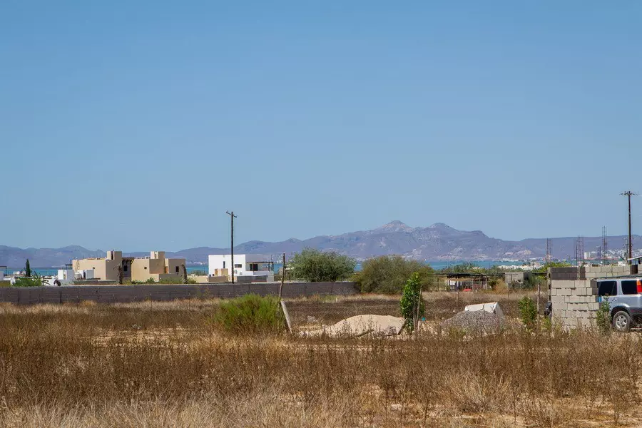 Calle de Acceso #Centenario Land, La Paz, Baja