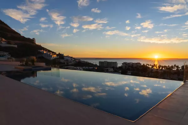 La Paz, Baja,#Equinox