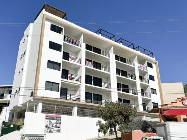 Libertad Tower #Downtown Comfort & Convenience, Cabo San Lucas, Baja