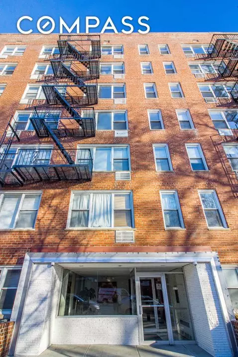 Queens, NY 11104,50-15 39th Street #4C