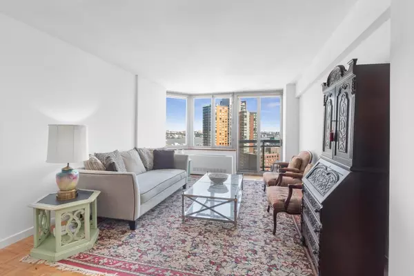 Manhattan, NY 10036,500 W 43rd Street #23-H