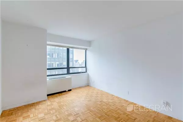 Manhattan, NY 10017,240 E 47th Street #33-B