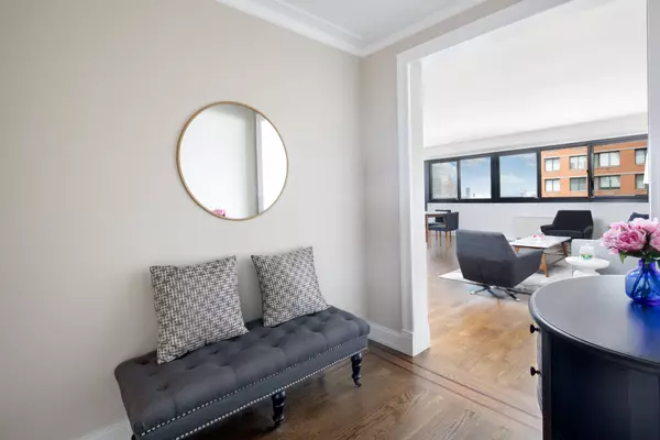 Manhattan, NY 10128,1725 YORK Avenue #26H