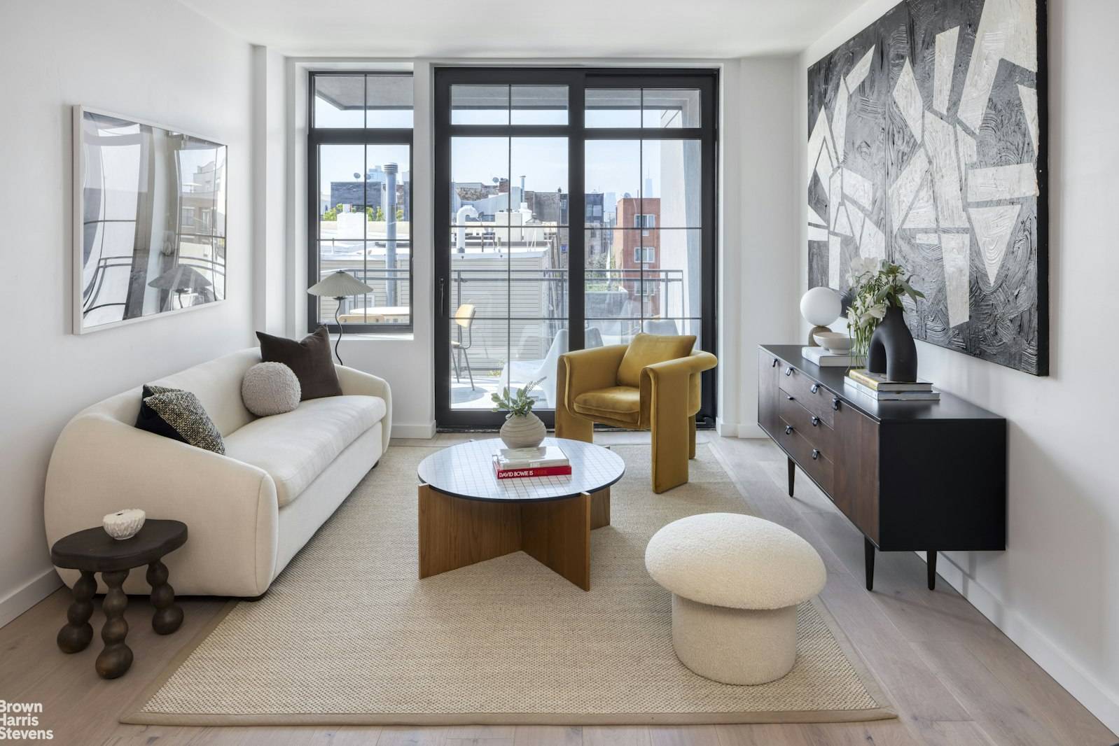 Brooklyn, NY 11222,173 MC GUINNESS Boulevard #4A