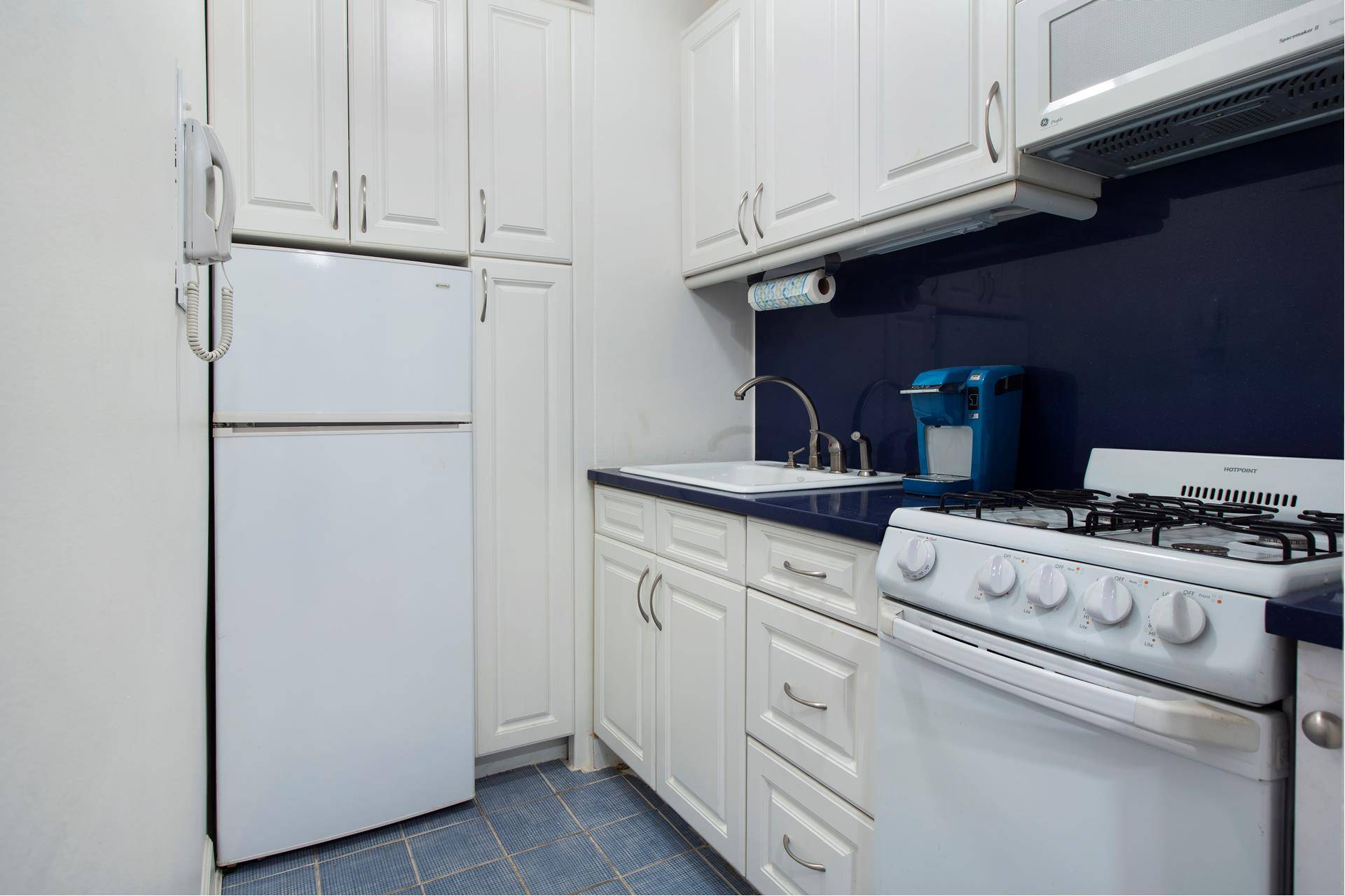 Manhattan, NY 10021,405 E 63RD Street #6H