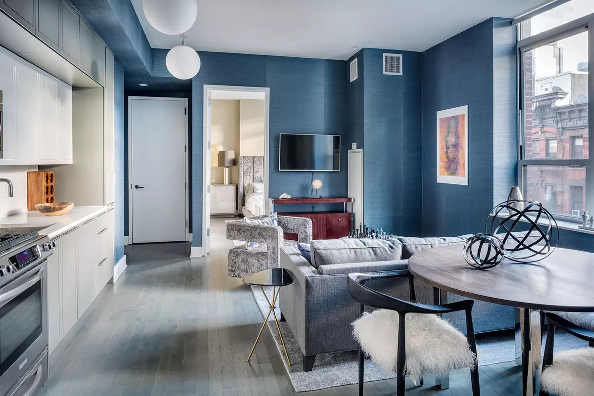 Manhattan, NY 10019,416 W 52ND Street #515