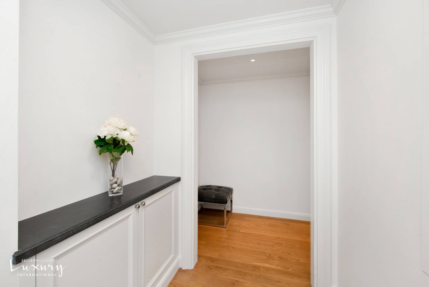 721 5th Avenue #61L,  Manhattan,  NY 10022