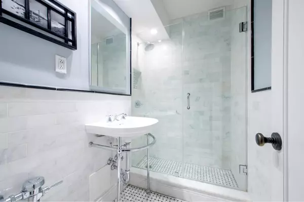 Manhattan, NY 10017,310 E 49TH Street #6F