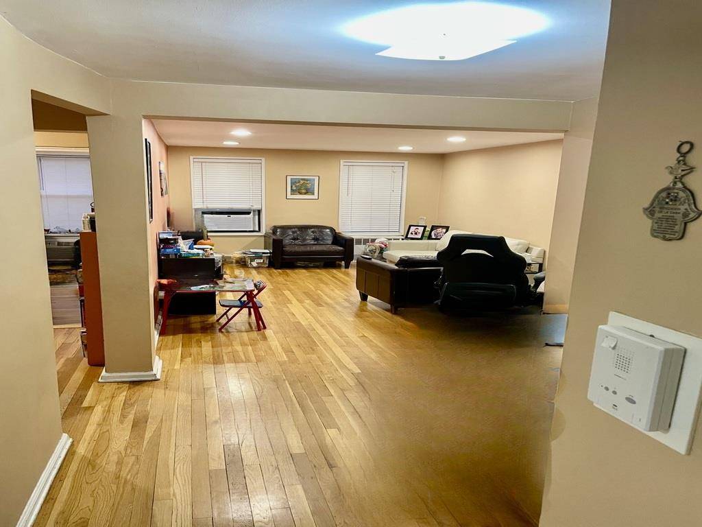 2547 W 2nd Street #1-J, Brooklyn, NY 11223