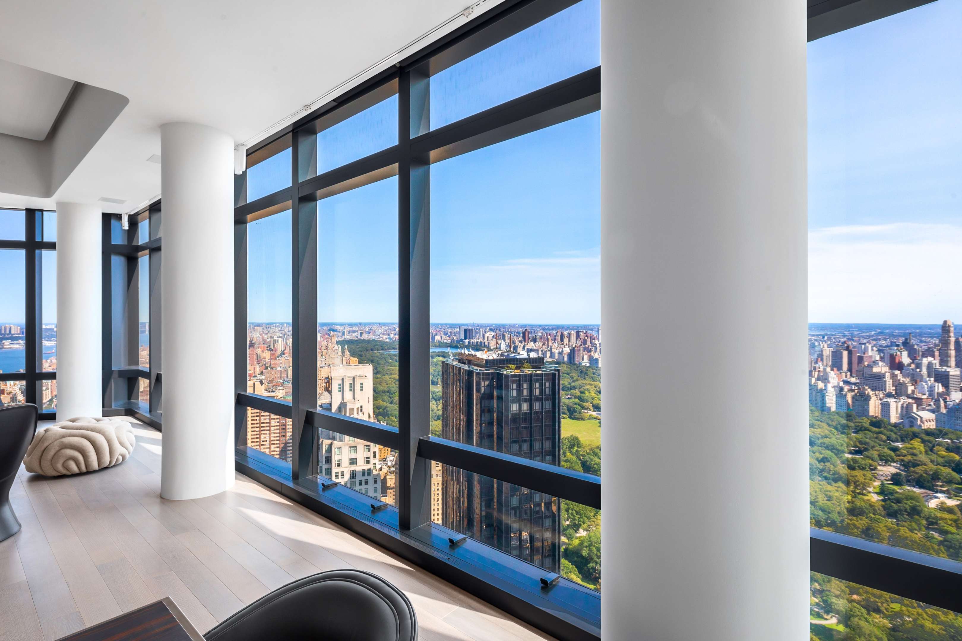 Manhattan, NY 10019,25 Columbus Circle #74|75B