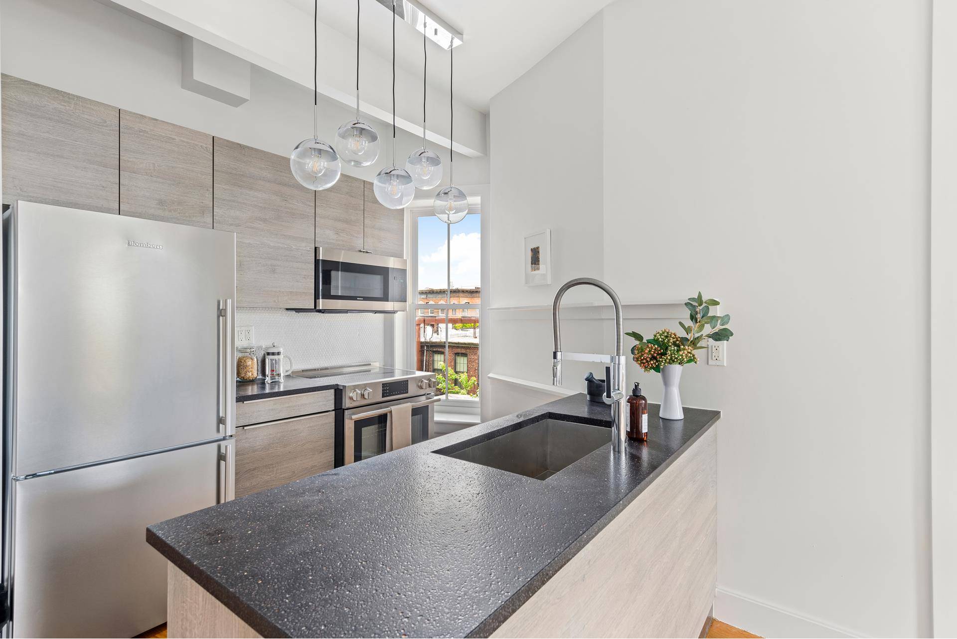 Brooklyn, NY 11233,153 CHAUNCEY Street #3C
