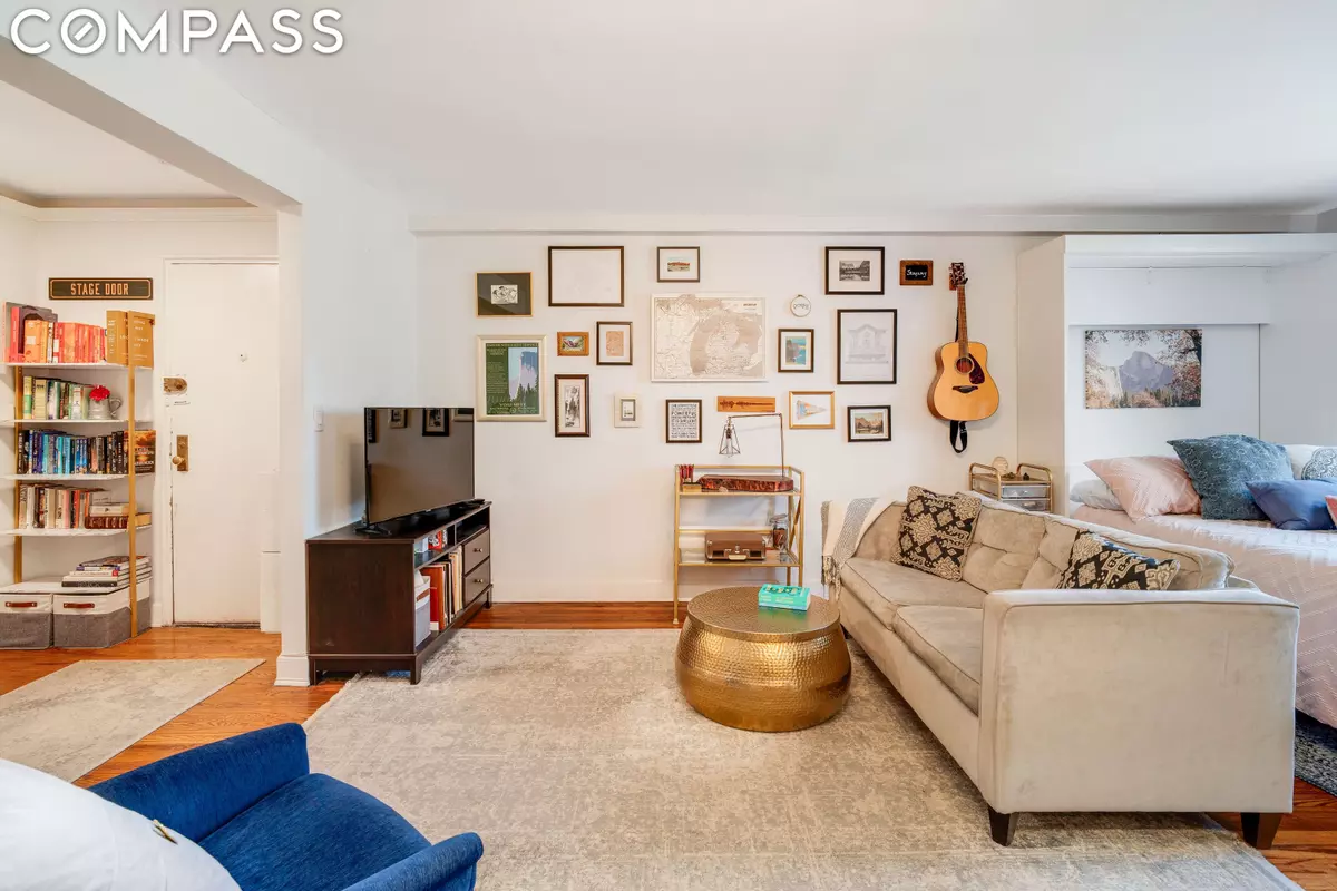 Manhattan, NY 10033,340 Haven Avenue #4R