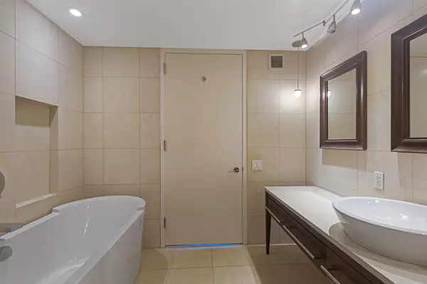 Manhattan, NY 10010,340 E 23rd Street #11-F