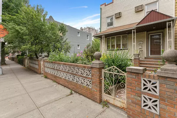 Brooklyn, NY 11211,107 DEVOE Street #NA