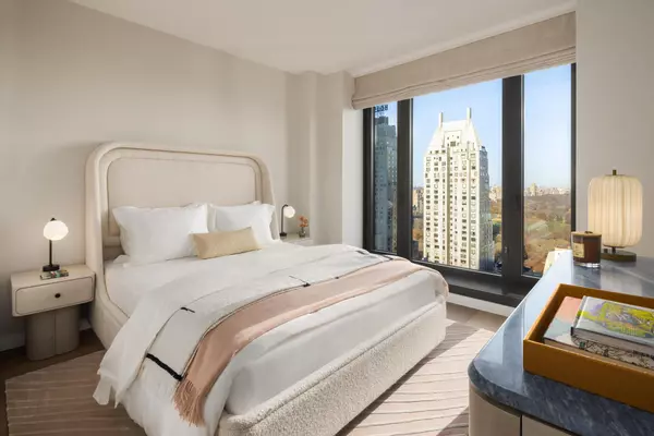 Manhattan, NY 10019,111 W 56TH Street #34L