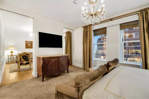 Manhattan, NY 10019,1 CENTRAL Park S #1529