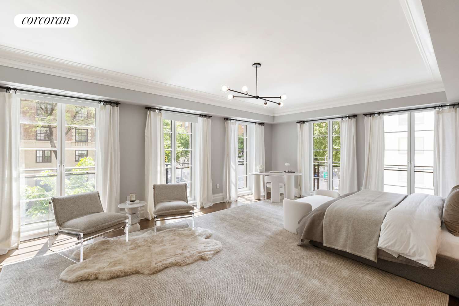 Manhattan, NY 10028,20 E END Avenue #MAISONETTE