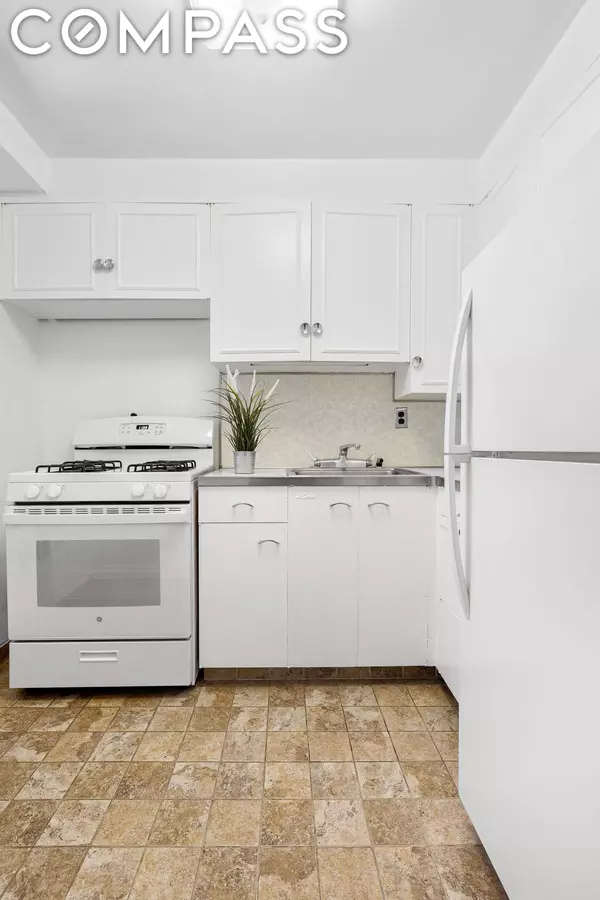 Queens, NY 11372,35-11 85th Street #5C